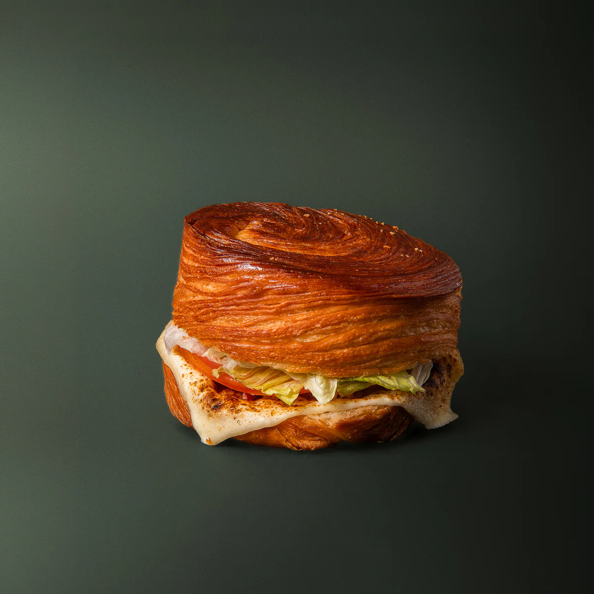 Croissant Bread Sandwich Cheese & Bacon von Street Barista in Krefeld